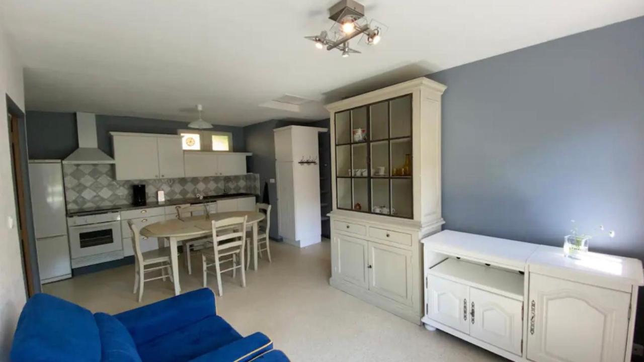 Appartement Aux Sources De La Chabanne Saint-Hilaire-les-Courbes Buitenkant foto